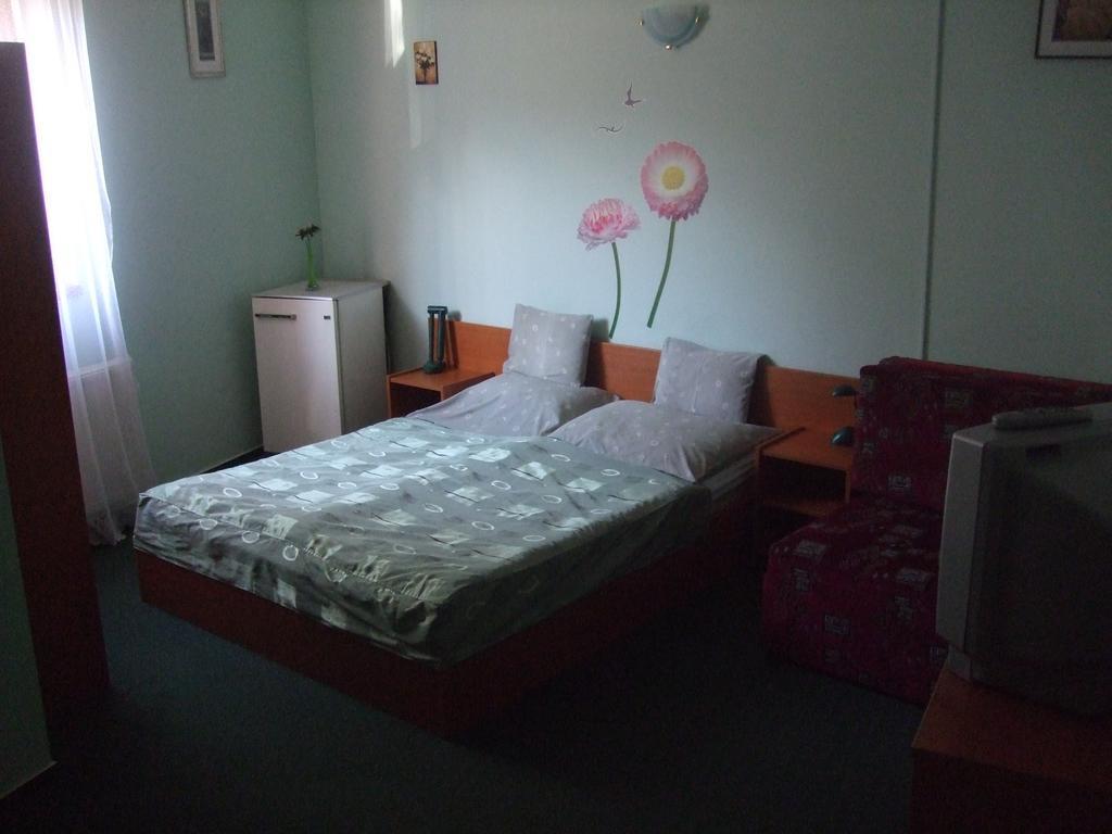 Timarhaz Panzio Bed & Breakfast Szeged Phòng bức ảnh